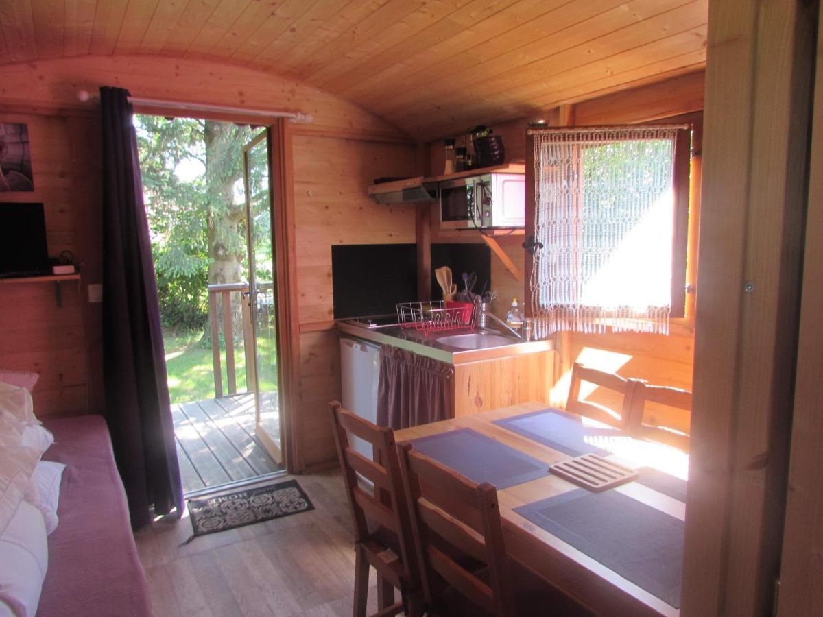Camping, Hotel De Plein Air Les Cariamas Шатору-лез-Альп Экстерьер фото
