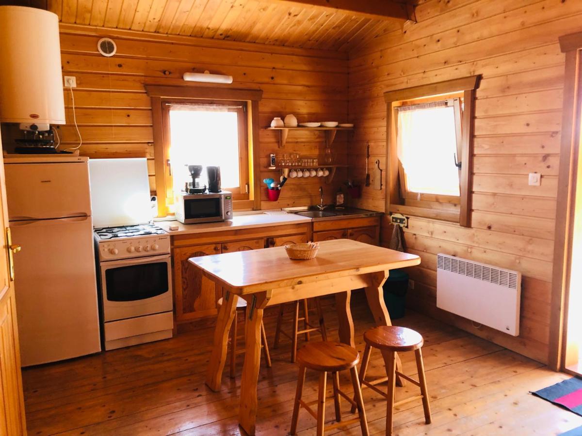 Camping, Hotel De Plein Air Les Cariamas Шатору-лез-Альп Экстерьер фото