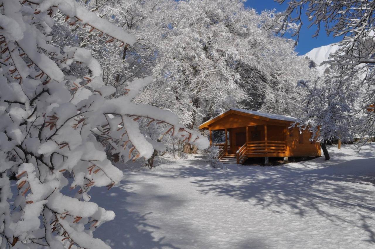 Camping, Hotel De Plein Air Les Cariamas Шатору-лез-Альп Экстерьер фото